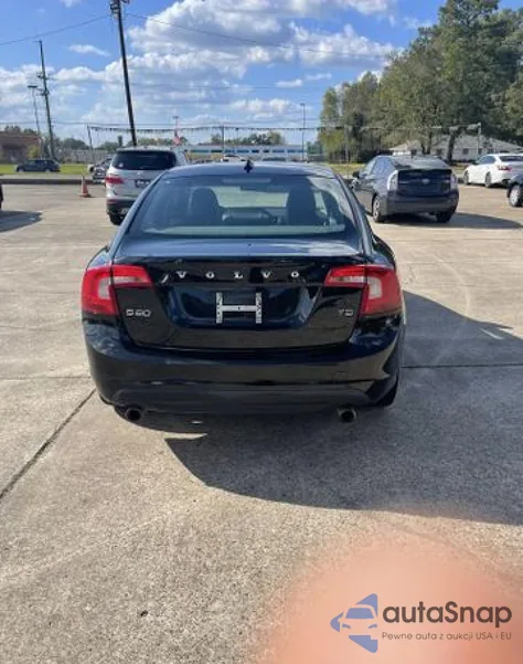 2012 Volvo S60 T5 z USA, uszkodzony, nr VIN YV1622FS2C2116540